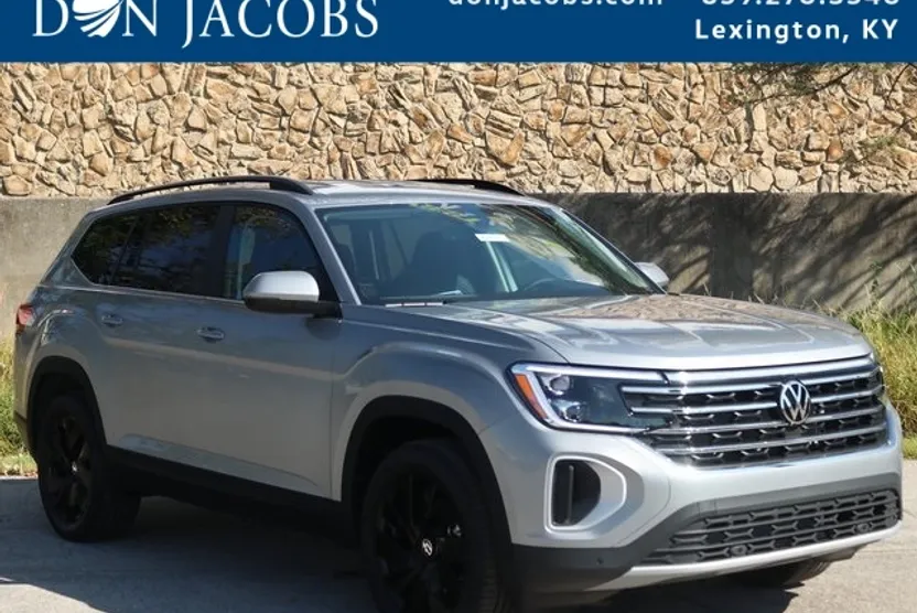 2026 Volkswagen Atlas SE Technology photo 1
