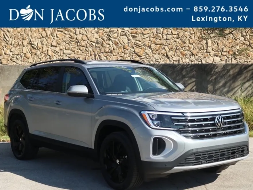2026 Volkswagen Atlas SE Technology photo 1
