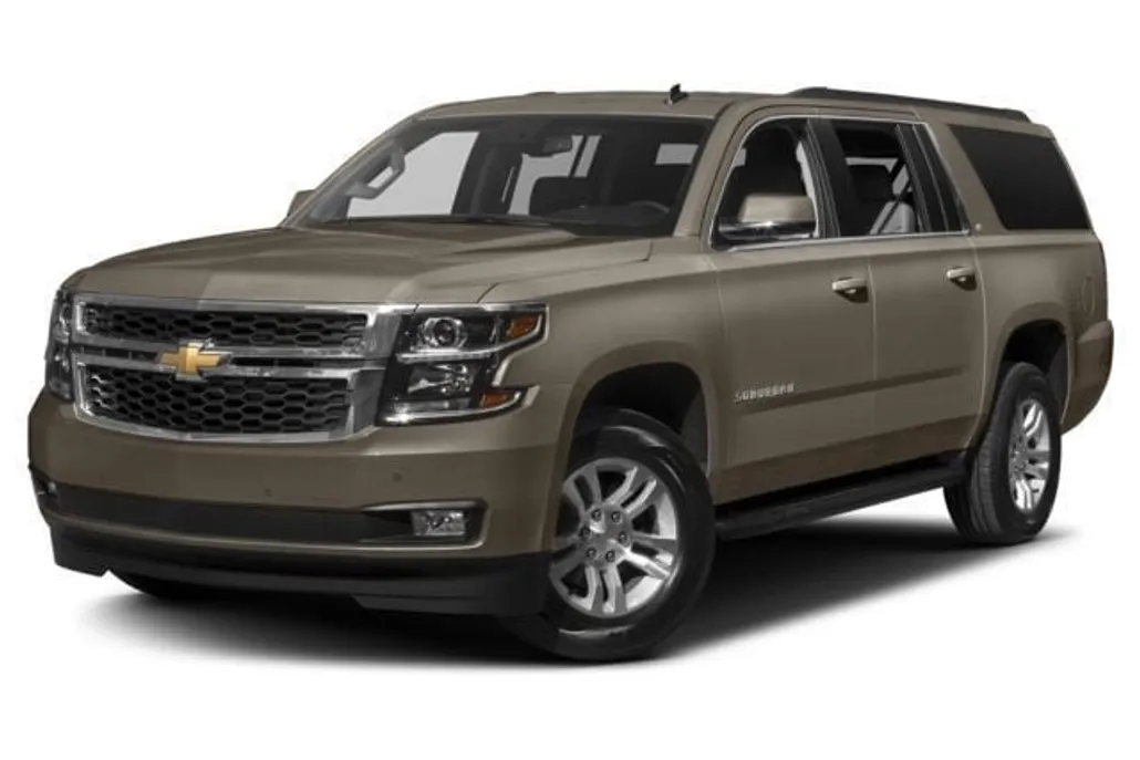 2017 Chevrolet Suburban LT photo 1