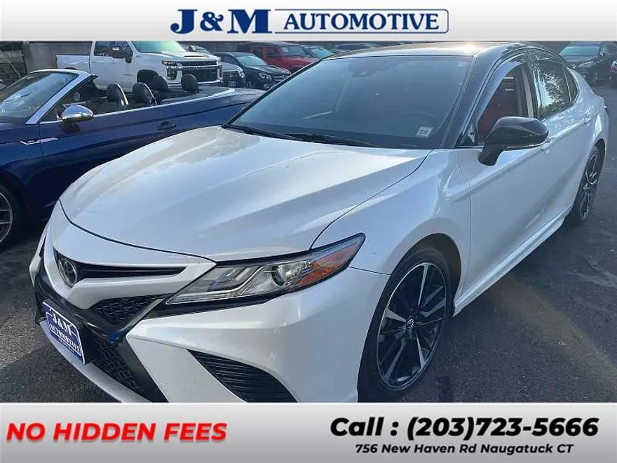 2019 Toyota Camry XSE photo 1