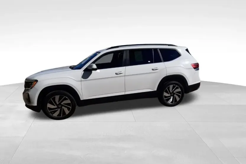 2024 Volkswagen Atlas SE Technology photo 1