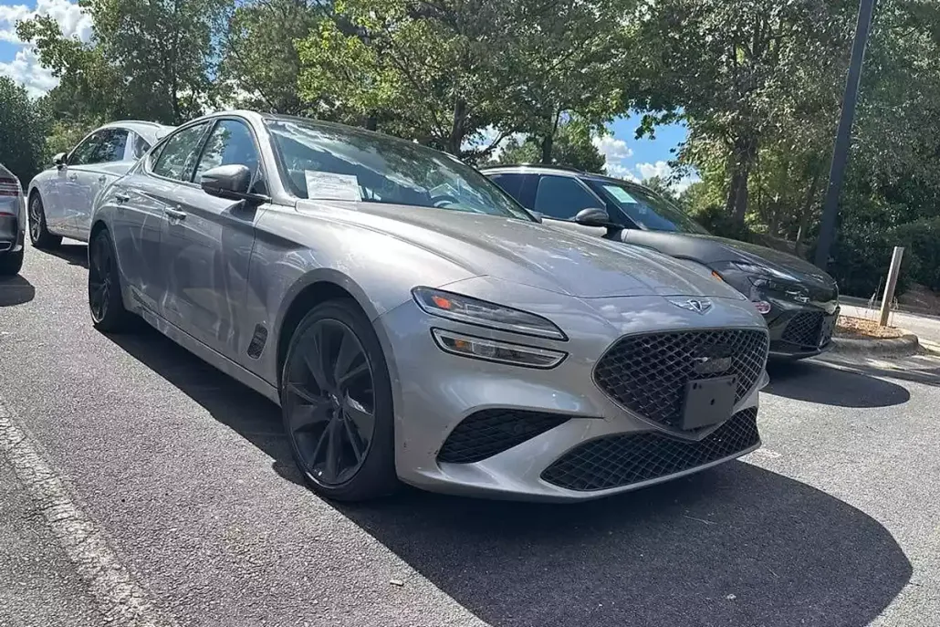 2023 Genesis G70 2.0T Sport Prestige photo 1