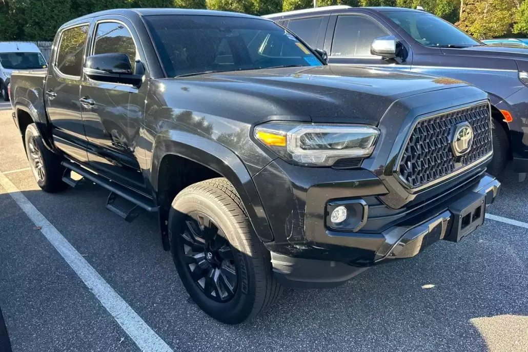 2023 Toyota Tacoma 4x4 Limited photo 1