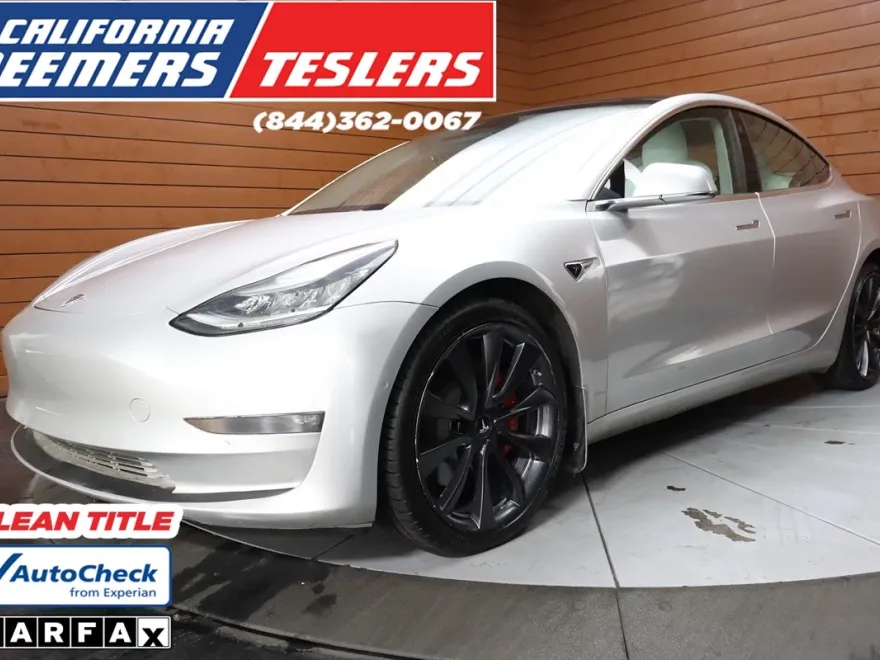 2020 Tesla Model 3 Performance photo 1