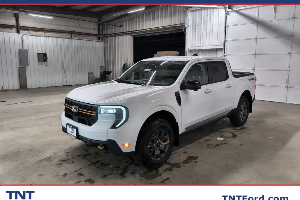 2025 Ford Maverick Tremor photo 1