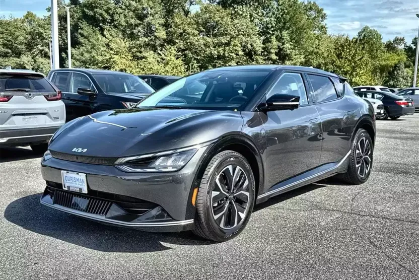 2022 Kia EV6 Wind photo 1