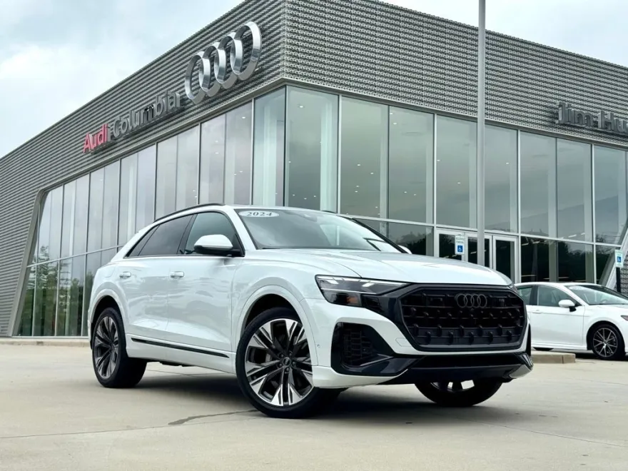 2024 Audi Q8 55 Premium photo 1