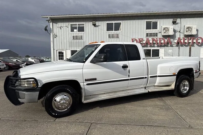 1999 Dodge Ram 3500 Laramie SLT photo 1