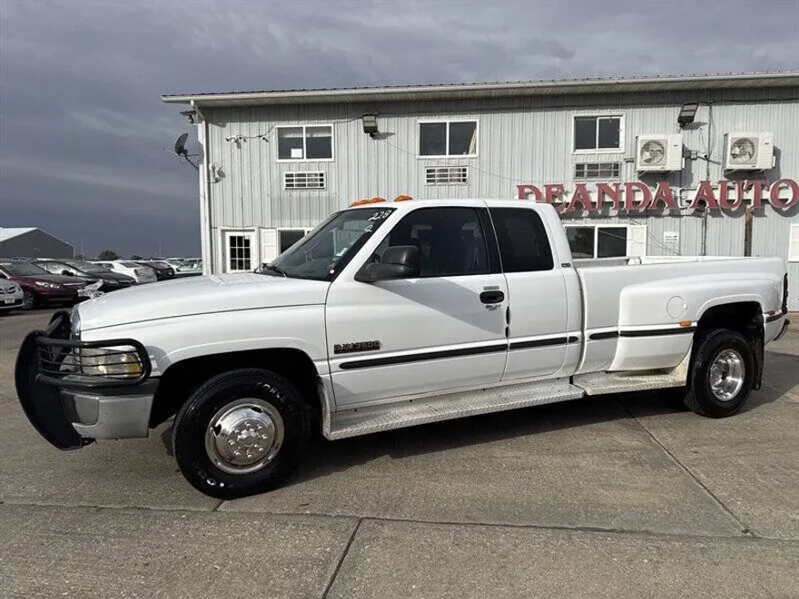 1999 Dodge Ram 3500 Laramie SLT photo 1