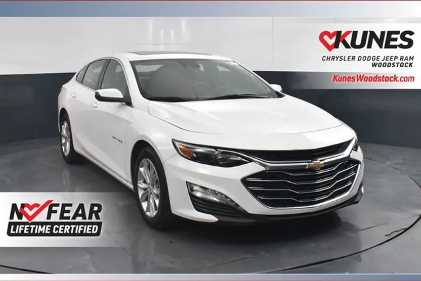 2024 Chevrolet Malibu 1LT photo 1