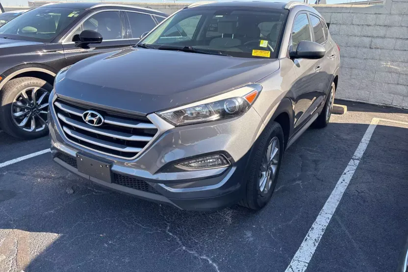 2018 Hyundai Tucson Plus Eco Sport Value Base Ultimate photo 1