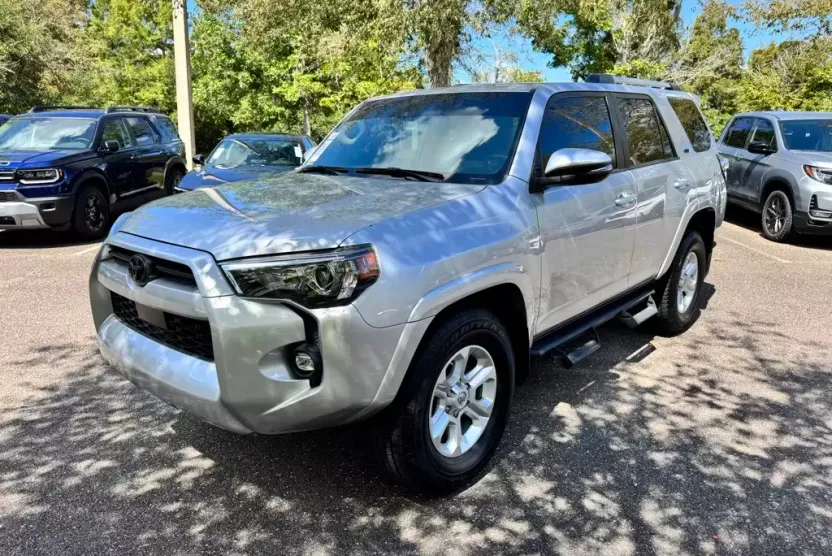 2021 Toyota 4Runner SR5 Premium photo 1