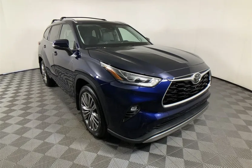 2021 Toyota Highlander Platinum photo 1