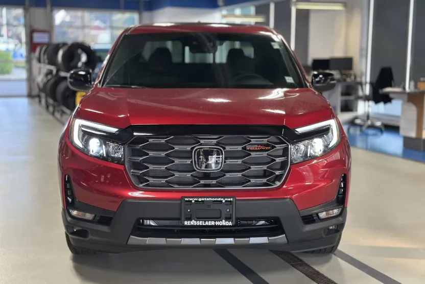 2026 Honda Ridgeline TrailSport photo 1