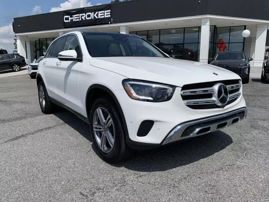 2022 Mercedes Benz GLC 300 photo 1