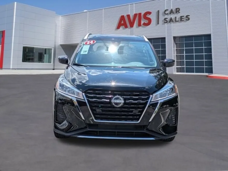 2024 Nissan Kicks SV photo 1