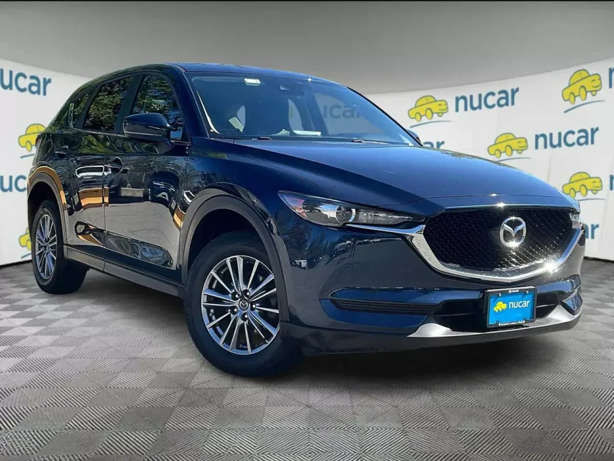 2017 Mazda CX-5 Touring photo 1