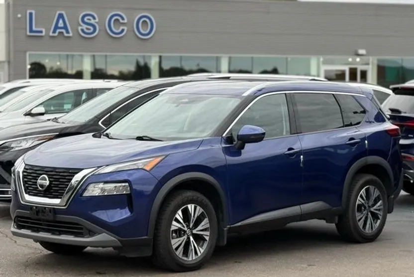 2021 Nissan Rogue SV photo 1