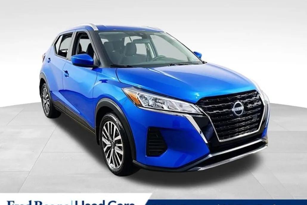2023 Nissan Kicks SV photo 1