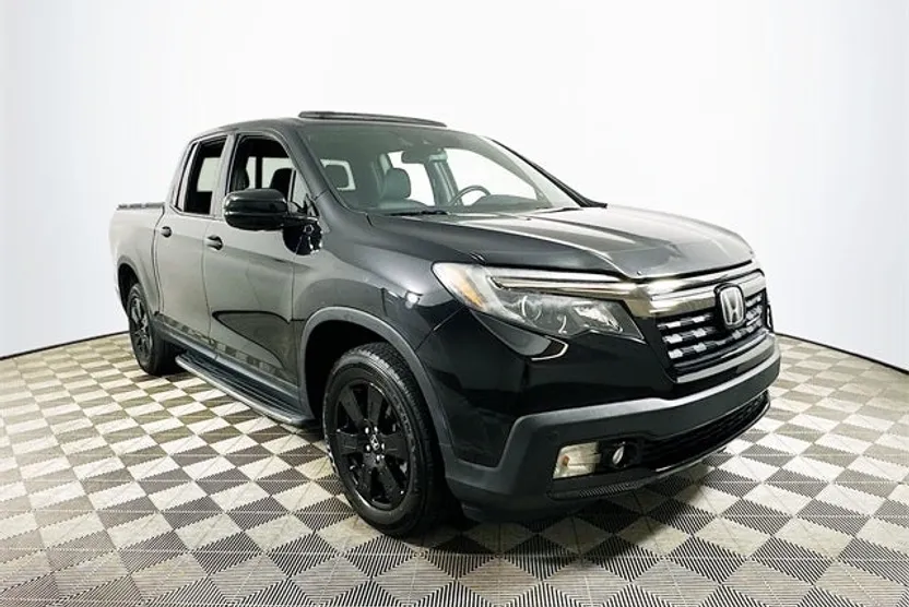 2017 Honda Ridgeline Black Edition photo 1