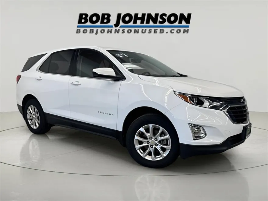 2020 Chevrolet Equinox LT photo 1