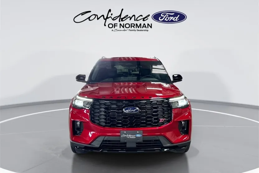 2025 Ford Explorer ST photo 1