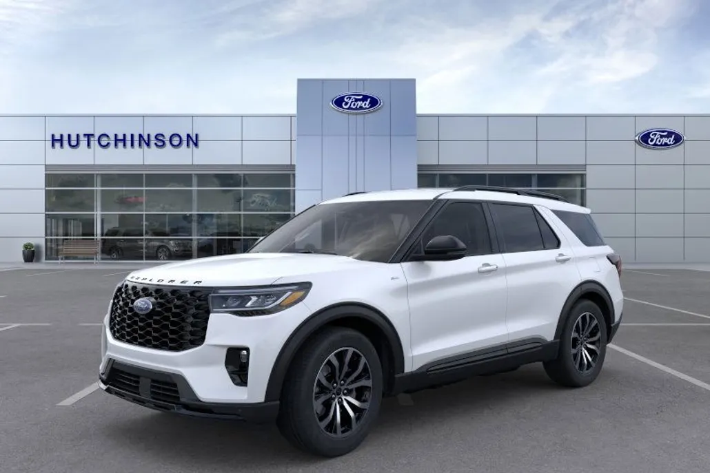 2025 Ford Explorer ST-Line photo 1