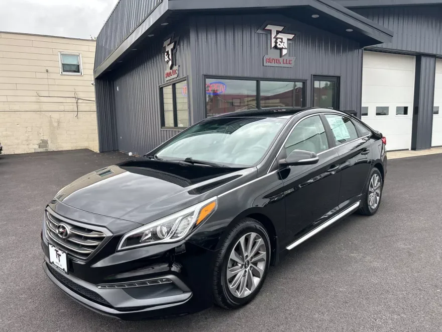 2016 Hyundai Sonata Sport photo 1