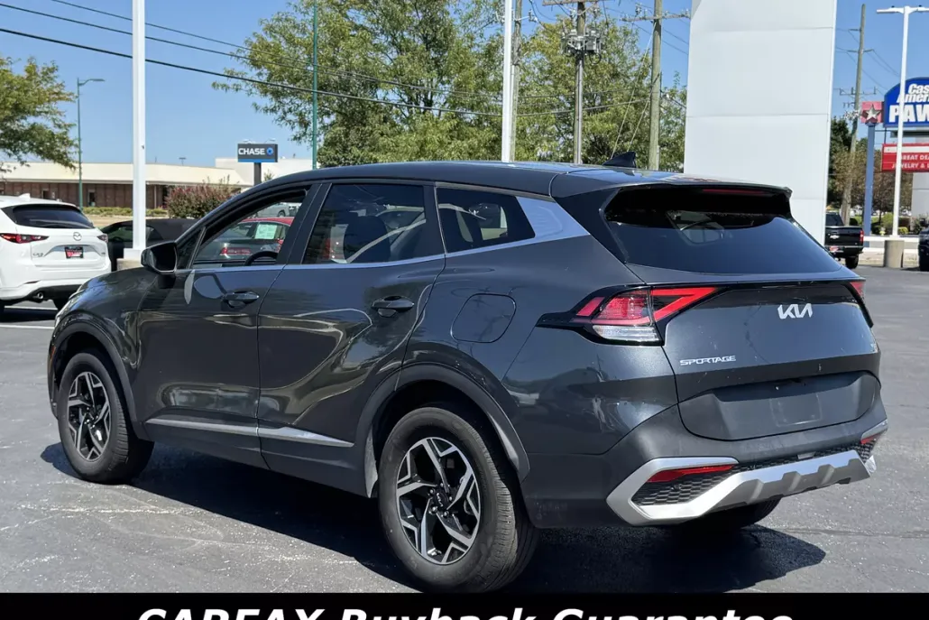 2024 Kia Sportage LX photo 1