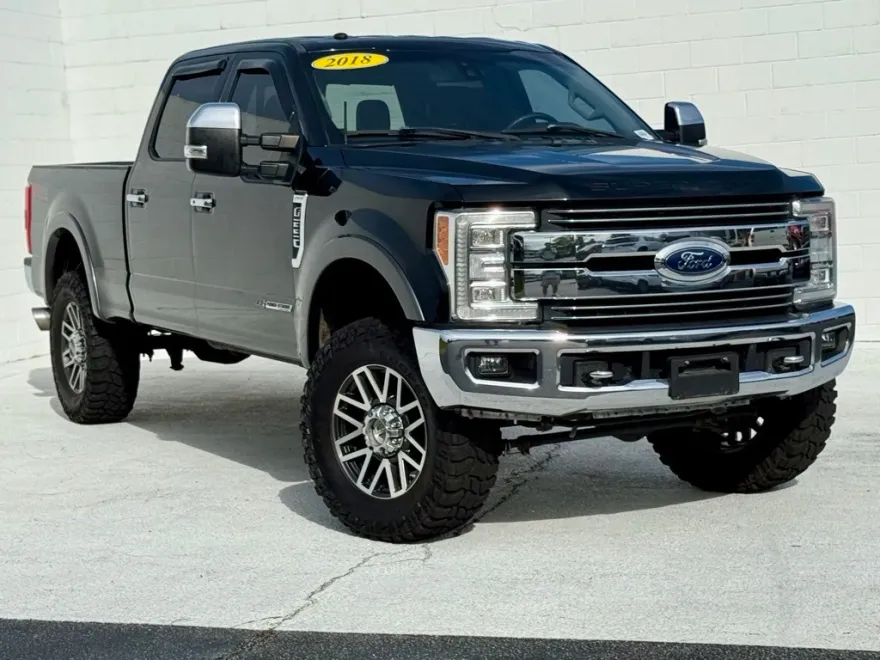 2018 Ford F-250 Lariat photo 1