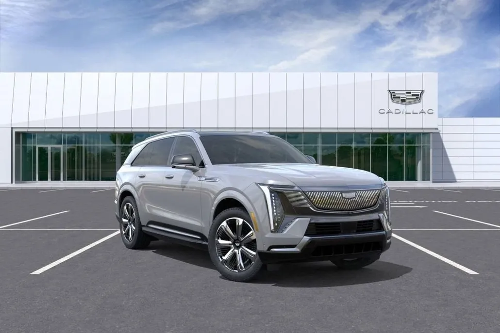 2026 Cadillac Escalade IQ Luxury photo 1