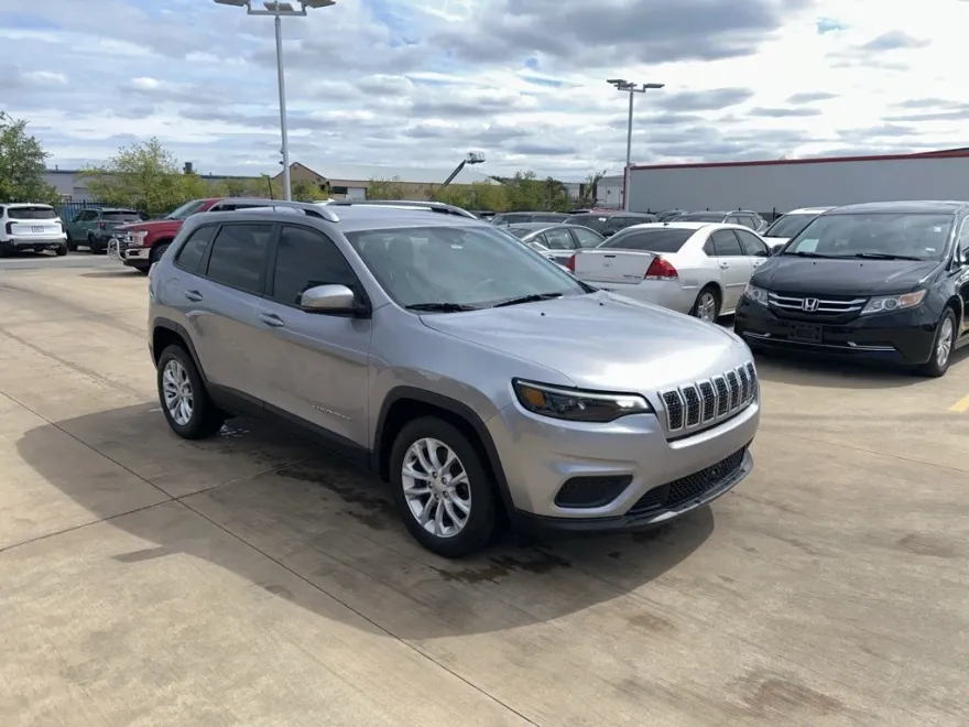 2021 Jeep Cherokee Latitude photo 1