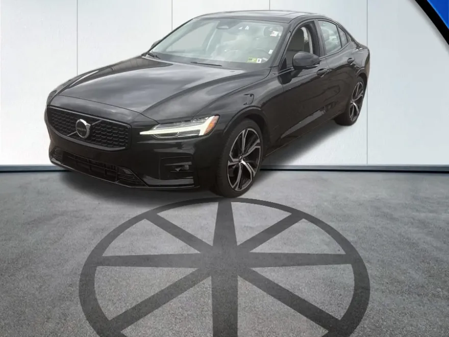 2024 Volvo S60 B5 Plus photo 1