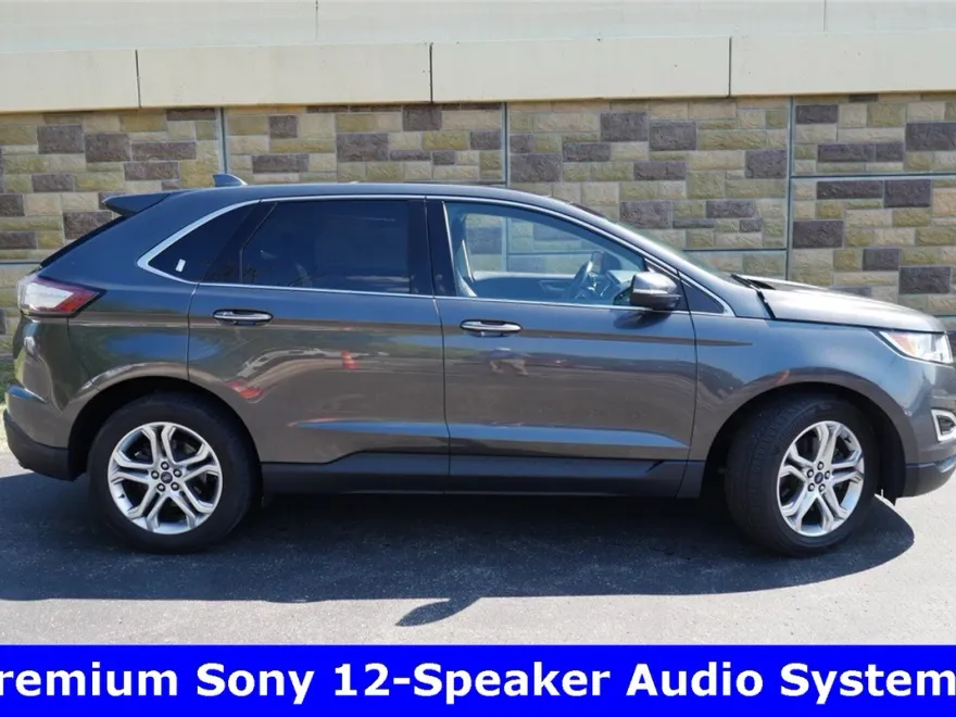 2018 Ford Edge Titanium photo 1