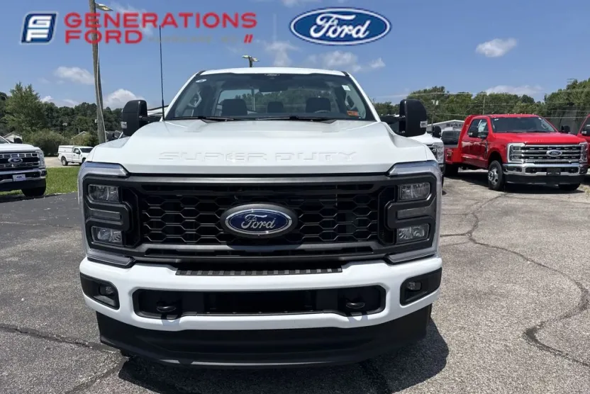 2025 Ford F-350 photo 1