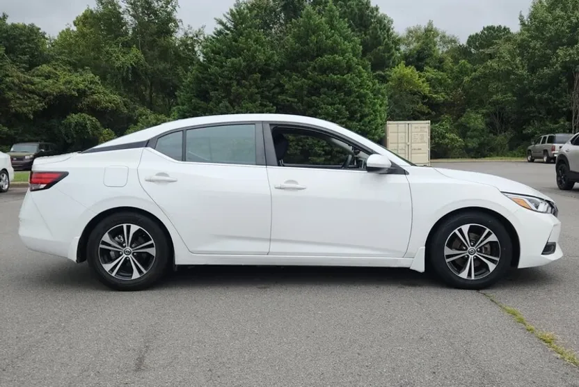 2021 Nissan Sentra SV photo 1