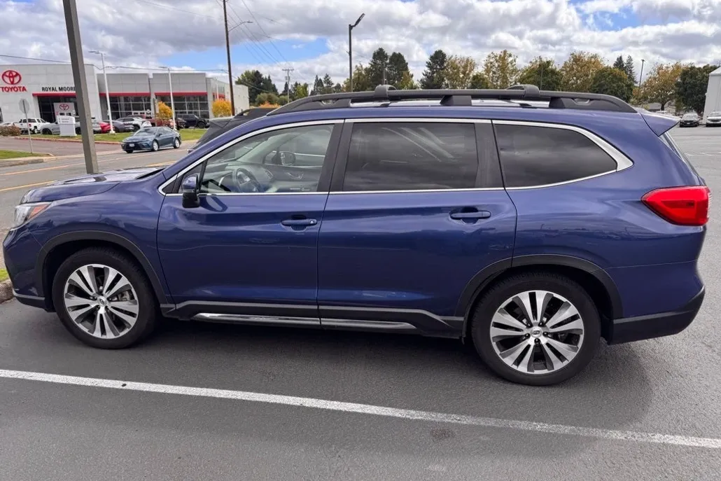 2019 Subaru Ascent Limited photo 1