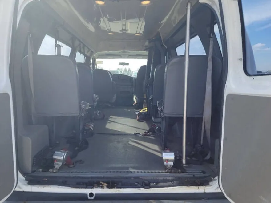 2006 Ford E-250 photo 1