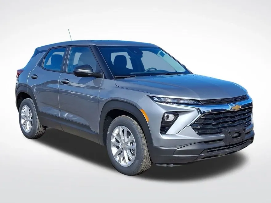 2025 Chevrolet Trailblazer LS photo 1