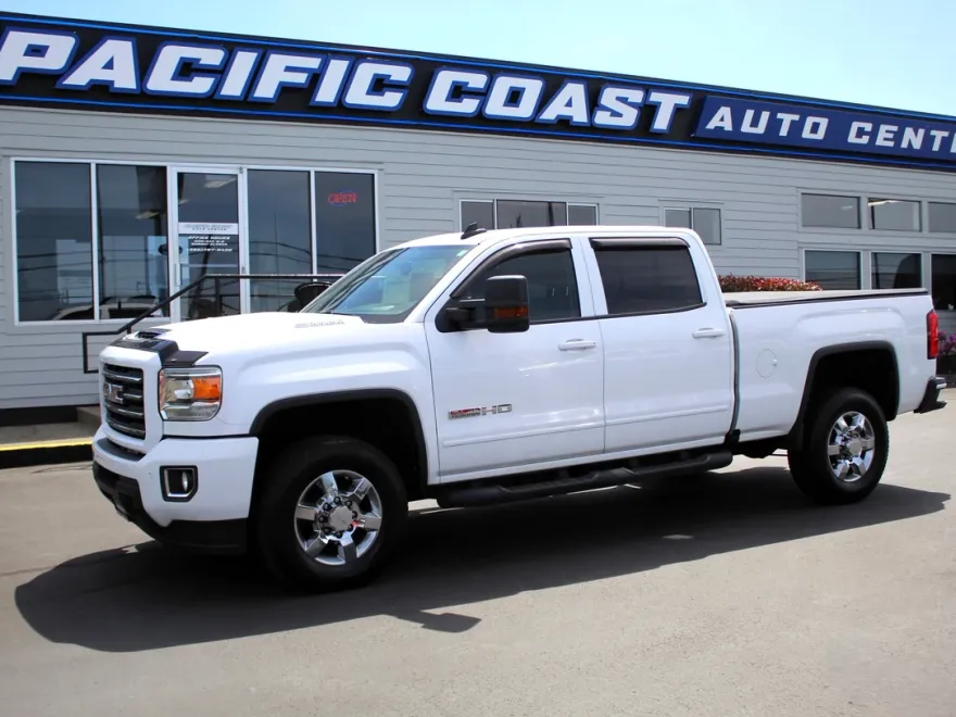 2019 Gmc Sierra HD SLT photo 1