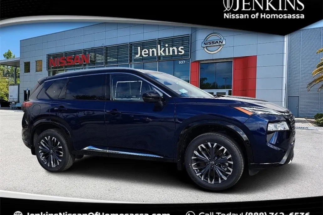 2025 Nissan Rogue Platinum photo 1