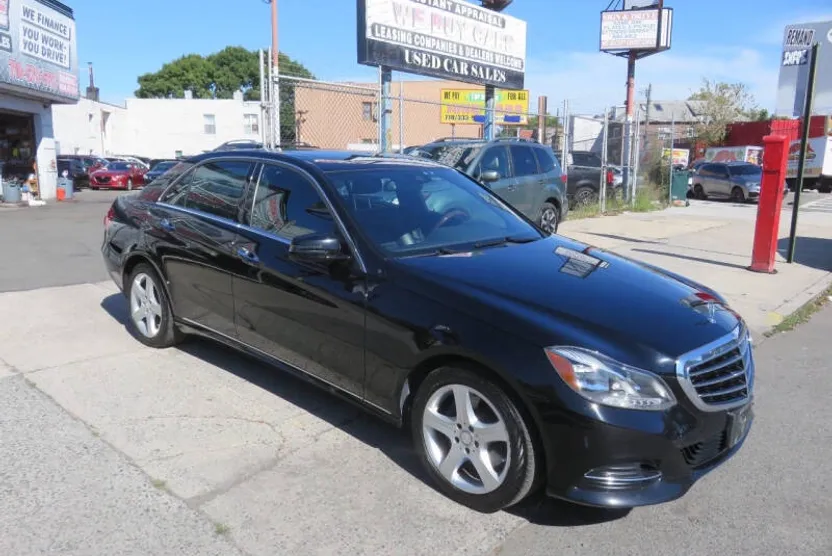 2014 Mercedes Benz E 350 Sport 4MATIC photo 1