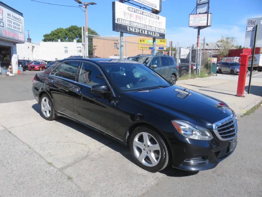 2014 Mercedes Benz E 350 Sport 4MATIC photo 1