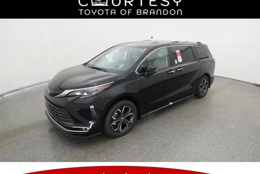 2025 Toyota Sienna Platinum photo 1