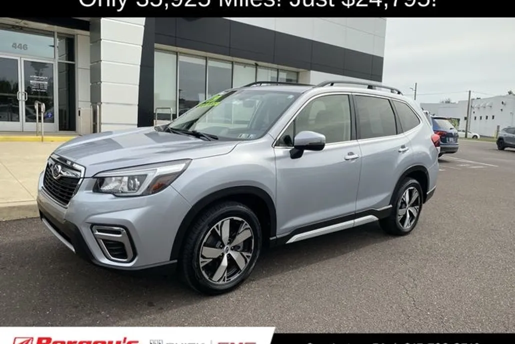 2019 Subaru Forester Touring photo 1