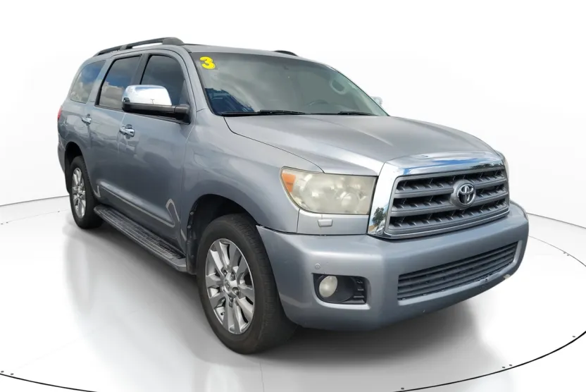 2013 Toyota Sequoia Limited photo 1