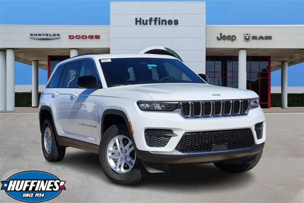 2025 Jeep Grand Cherokee Laredo photo 1