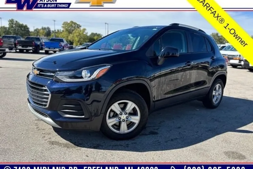 2022 Chevrolet Trax LT photo 1
