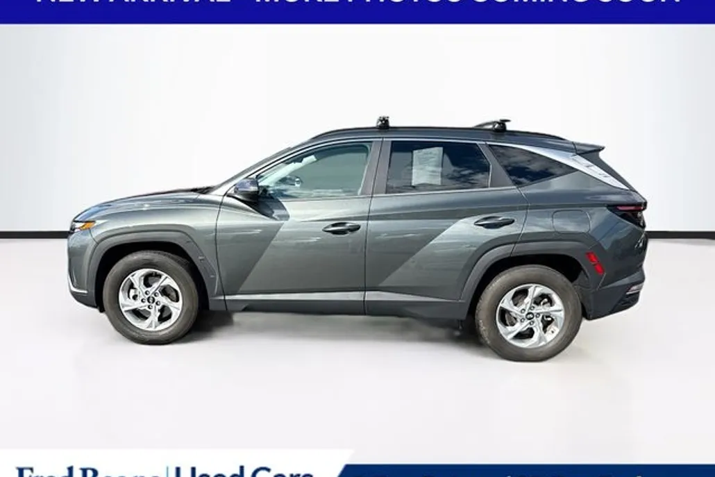 2022 Hyundai Tucson SEL photo 1