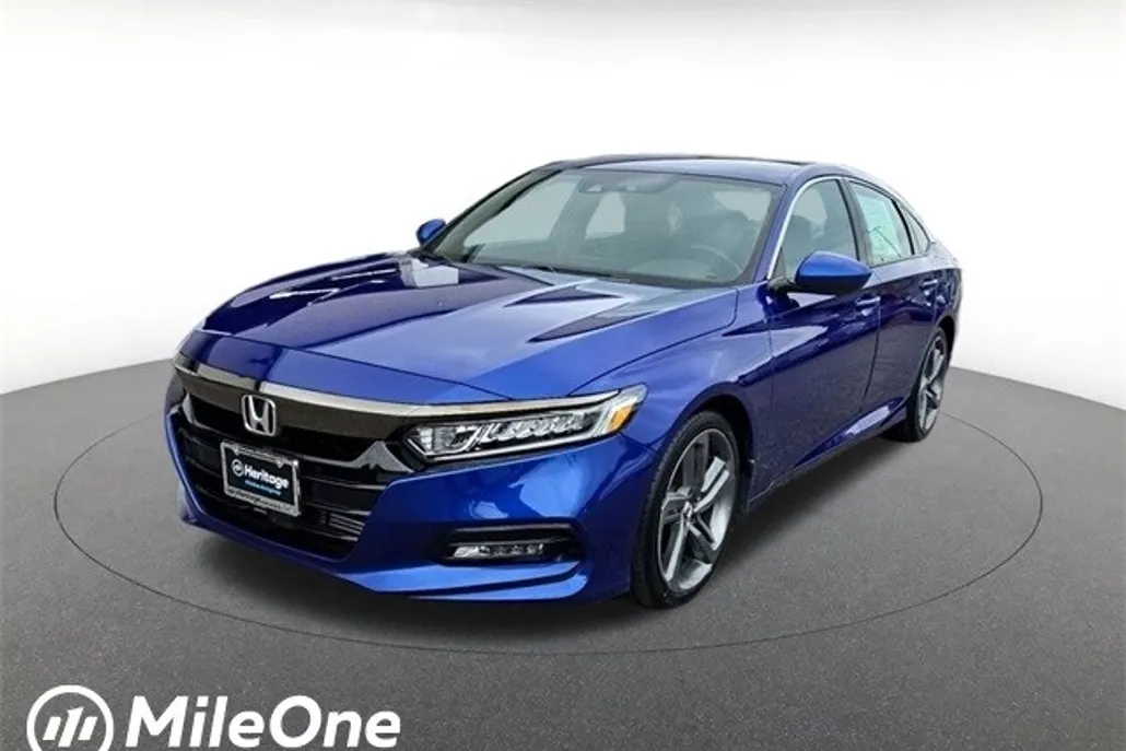 2019 Honda Accord Sport photo 1
